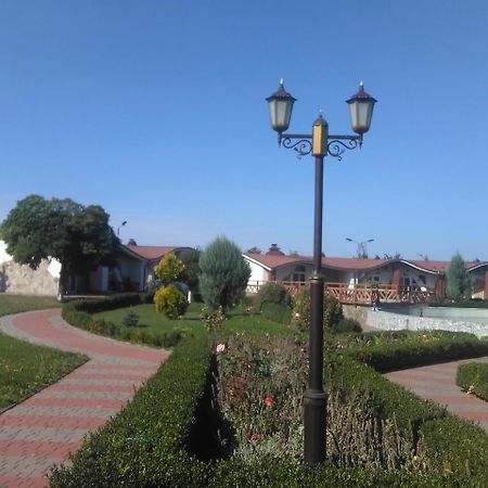 موتيل Chupyra Грк Золота Підкова المظهر الخارجي الصورة