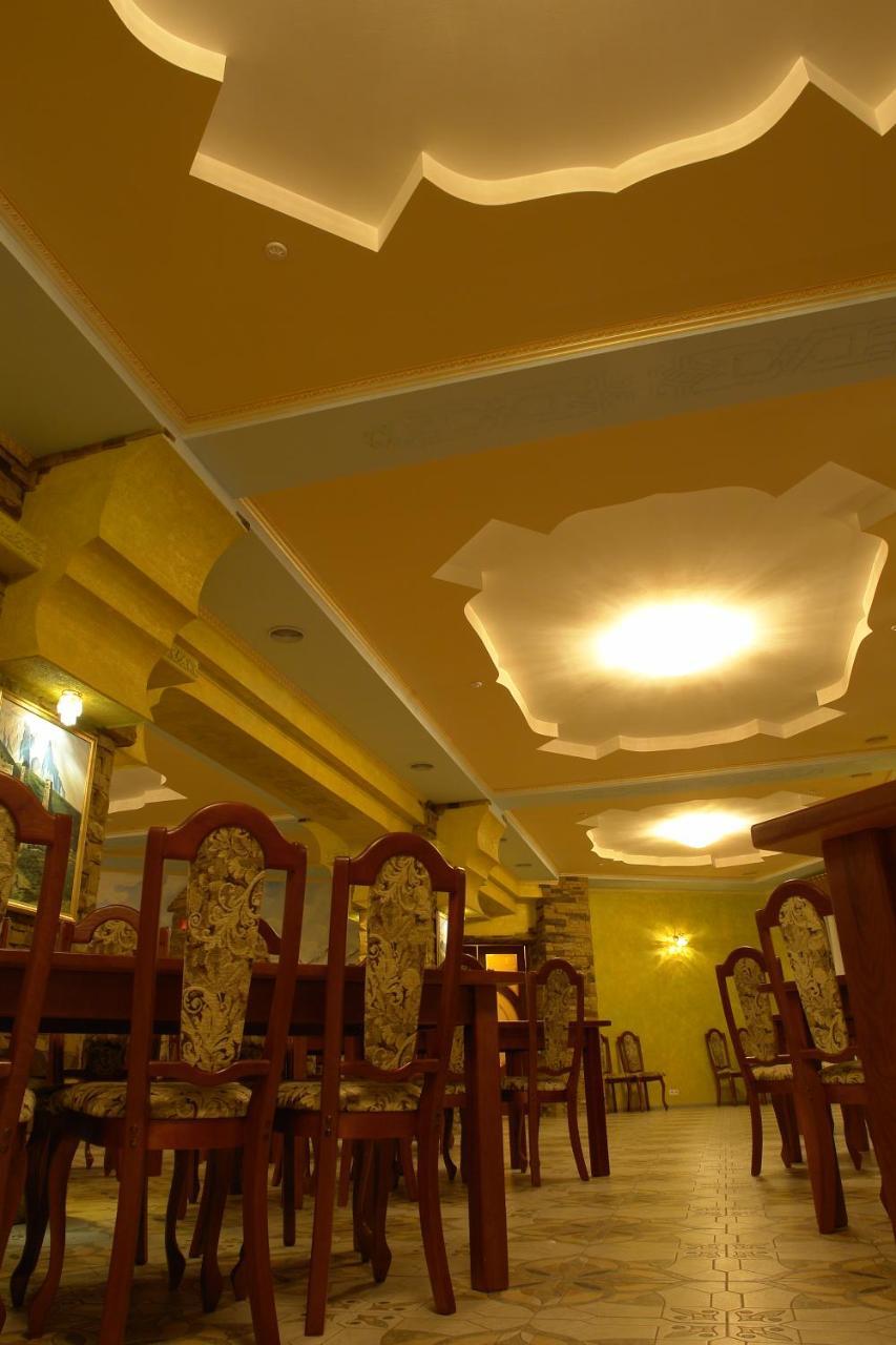 موتيل Chupyra Грк Золота Підкова المظهر الخارجي الصورة